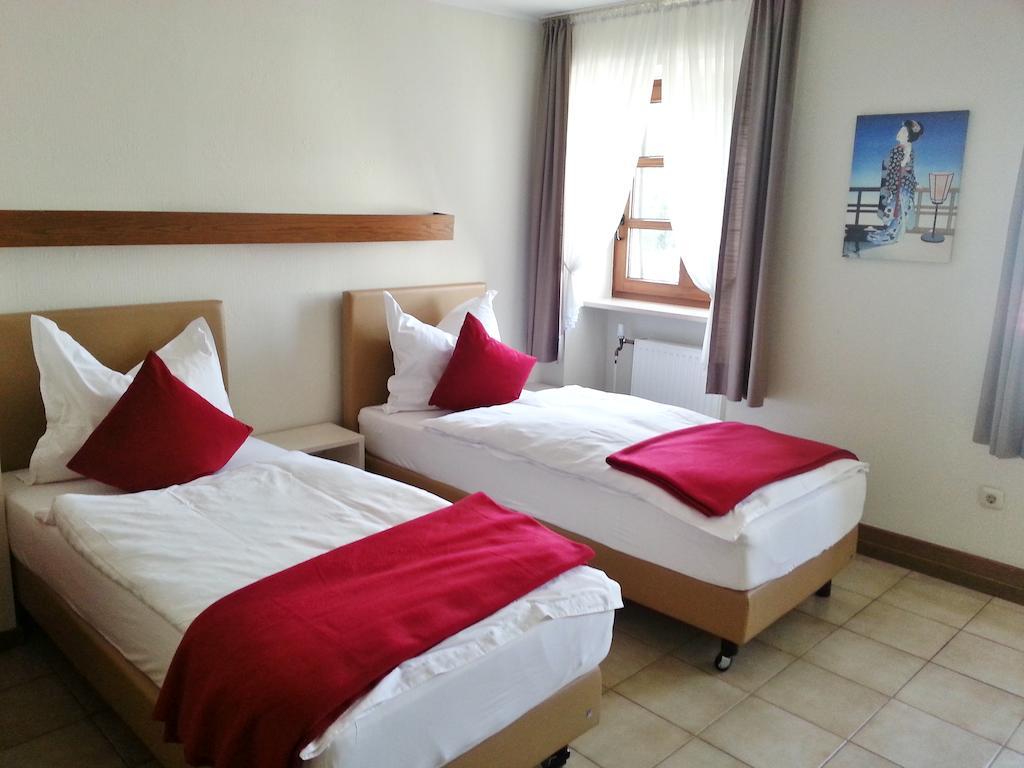 Hotel Rath Schwalmtal  Стая снимка